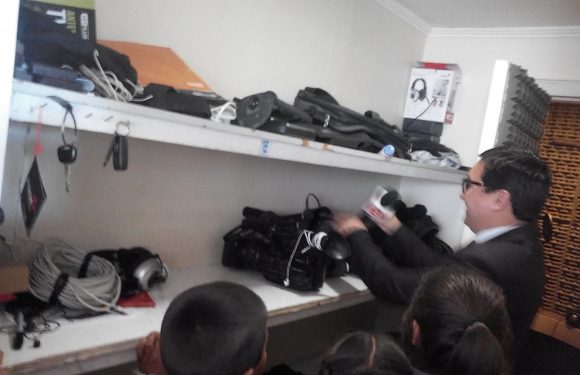 VISITA EDUCATIVA A CANAL 13 Y CICAT