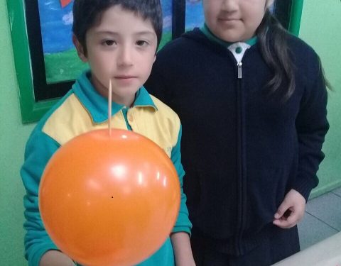 SEMANA DE LA CIENCIA TECNOLOGÍA EN EL COLEGIO LICAN RAY