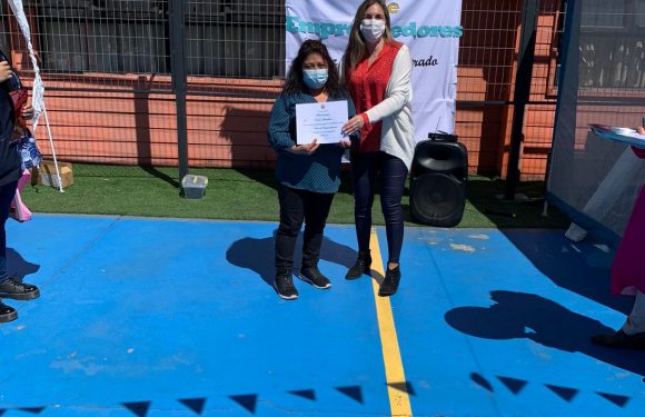 Primera feria del emprendimiento del colegio Lican Ray