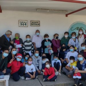 ACTIVIDAD NAVIDEÑA PARA EL CONDOMINIO DE ADULTOS MAYORES DE MICHAIHUE