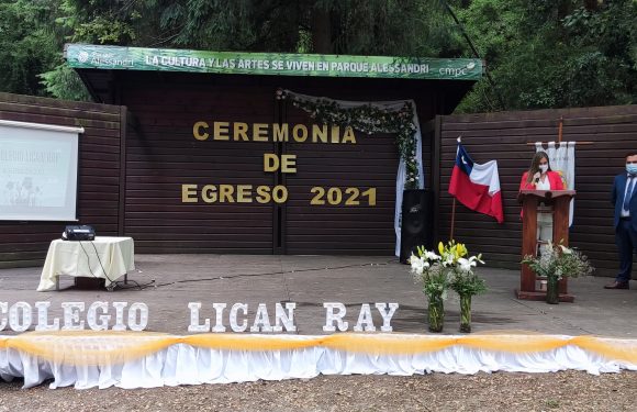 Ceremonia de egreso de Kinder regular y Cuarto año básico 2021
