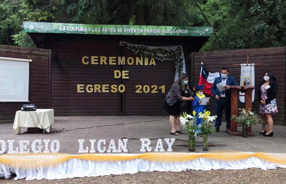 Ceremonia de egreso de Kinder regular y Cuarto año básico 2021