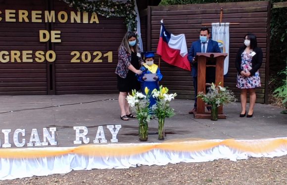 Ceremonia de egreso de Kinder regular y Cuarto año básico 2021