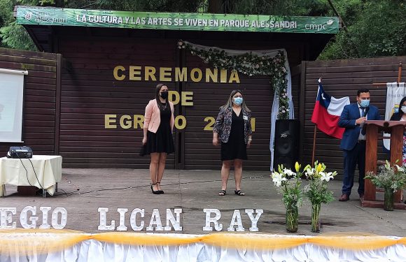 Ceremonia de egreso de Kinder regular y Cuarto año básico 2021