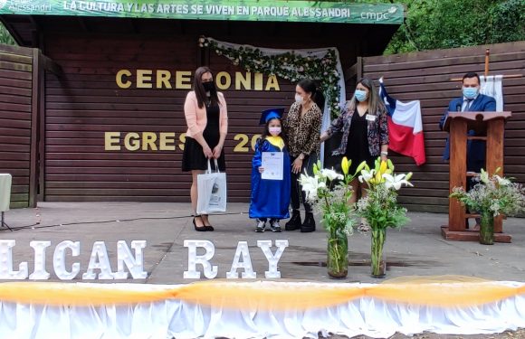Ceremonia de egreso de Kinder regular y Cuarto año básico 2021