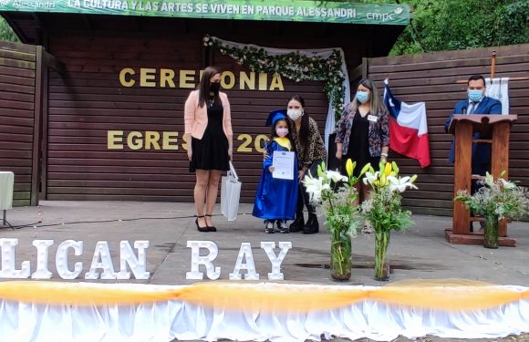 Ceremonia de egreso de Kinder regular y Cuarto año básico 2021