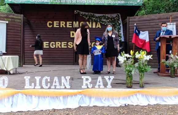 Ceremonia de egreso de Kinder regular y Cuarto año básico 2021
