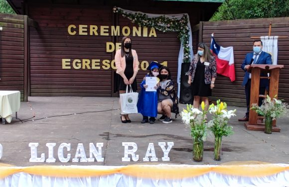Ceremonia de egreso de Kinder regular y Cuarto año básico 2021