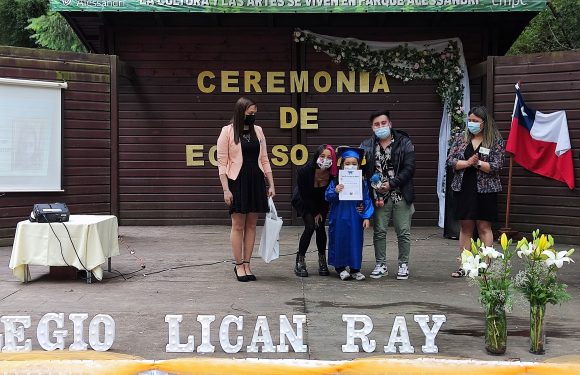 Ceremonia de egreso de Kinder regular y Cuarto año básico 2021