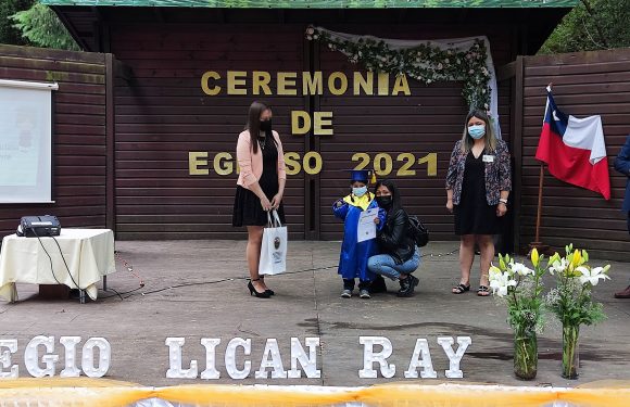 Ceremonia de egreso de Kinder regular y Cuarto año básico 2021