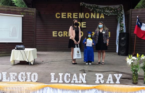 Ceremonia de egreso de Kinder regular y Cuarto año básico 2021