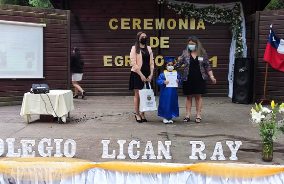 Ceremonia de egreso de Kinder regular y Cuarto año básico 2021