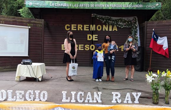 Ceremonia de egreso de Kinder regular y Cuarto año básico 2021
