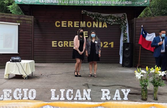 Ceremonia de egreso de Kinder regular y Cuarto año básico 2021