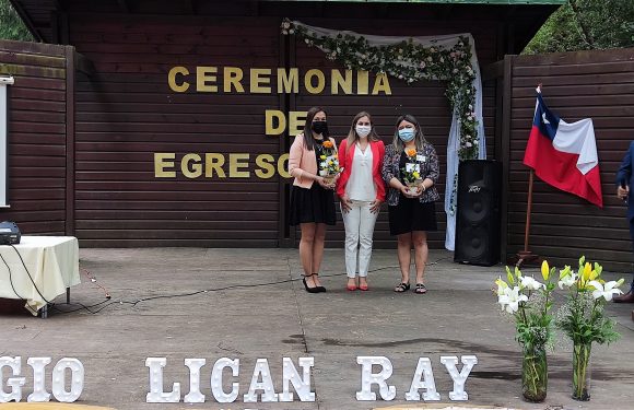 Ceremonia de egreso de Kinder regular y Cuarto año básico 2021