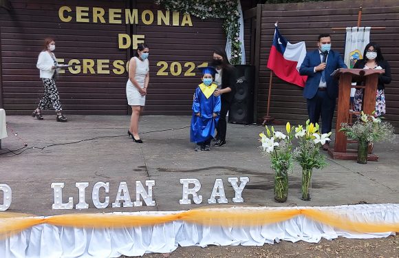 Ceremonia de egreso de Kinder regular y Cuarto año básico 2021