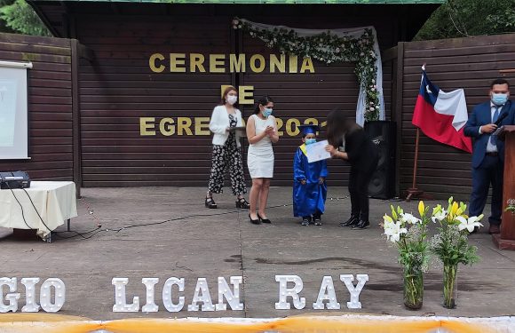 Ceremonia de egreso de Kinder regular y Cuarto año básico 2021