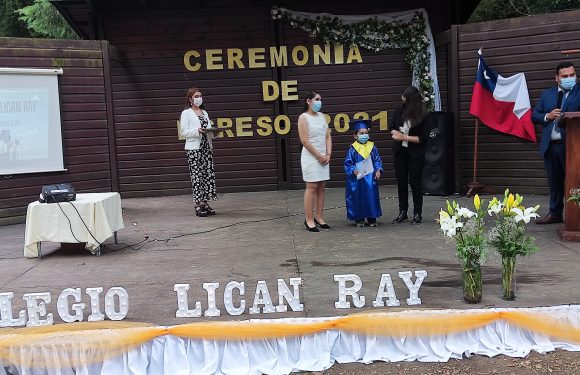 Ceremonia de egreso de Kinder regular y Cuarto año básico 2021