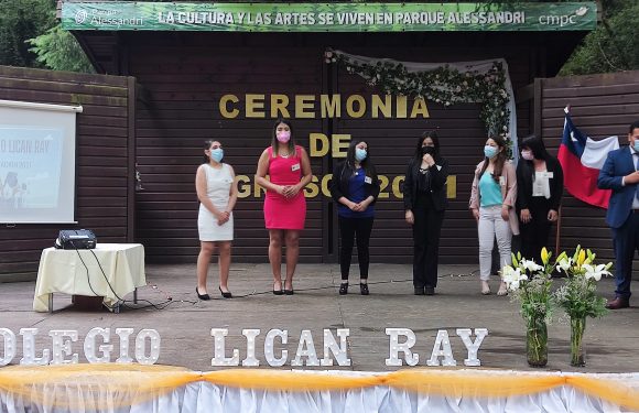 Ceremonia de egreso de Kinder regular y Cuarto año básico 2021