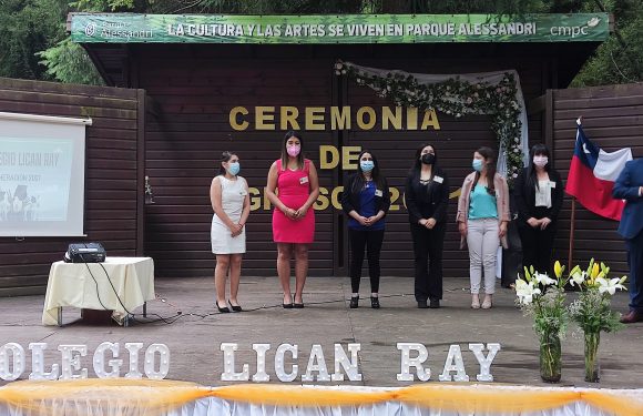 Ceremonia de egreso de Kinder regular y Cuarto año básico 2021