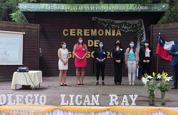 Ceremonia de egreso de Kinder regular y Cuarto año básico 2021