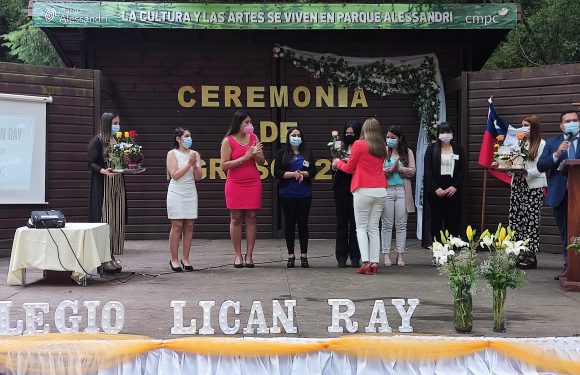 Ceremonia de egreso de Kinder regular y Cuarto año básico 2021