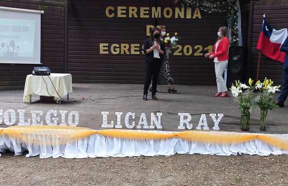 Ceremonia de egreso de Kinder regular y Cuarto año básico 2021