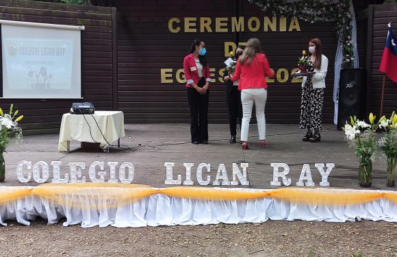 Ceremonia de egreso de Kinder regular y Cuarto año básico 2021