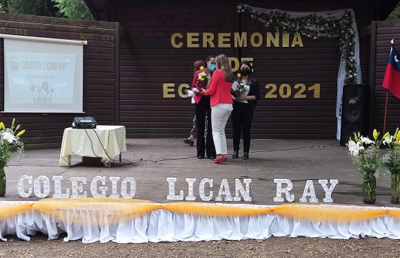 Ceremonia de egreso de Kinder regular y Cuarto año básico 2021