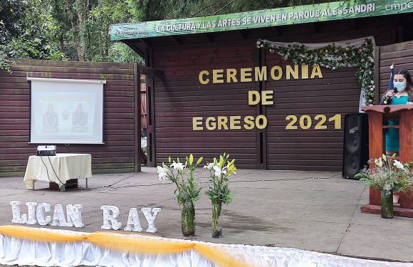 Ceremonia de egreso de Kinder regular y Cuarto año básico 2021