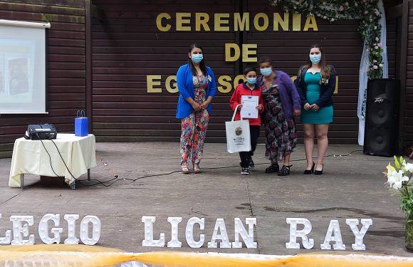 Ceremonia de egreso de Kinder regular y Cuarto año básico 2021