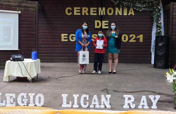 Ceremonia de egreso de Kinder regular y Cuarto año básico 2021