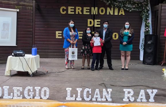 Ceremonia de egreso de Kinder regular y Cuarto año básico 2021
