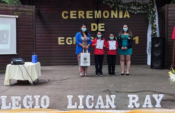 Ceremonia de egreso de Kinder regular y Cuarto año básico 2021