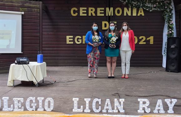 Ceremonia de egreso de Kinder regular y Cuarto año básico 2021