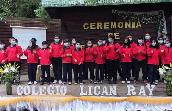Ceremonia de egreso de Kinder regular y Cuarto año básico 2021