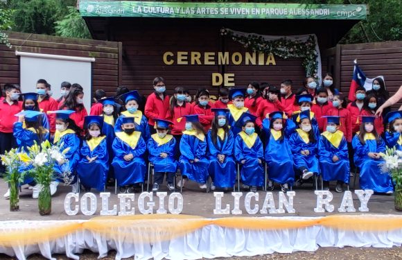 Ceremonia de egreso de Kinder regular y Cuarto año básico 2021