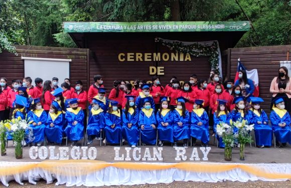 Ceremonia de egreso de Kinder regular y Cuarto año básico 2021