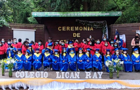 Ceremonia de egreso de Kinder regular y Cuarto año básico 2021
